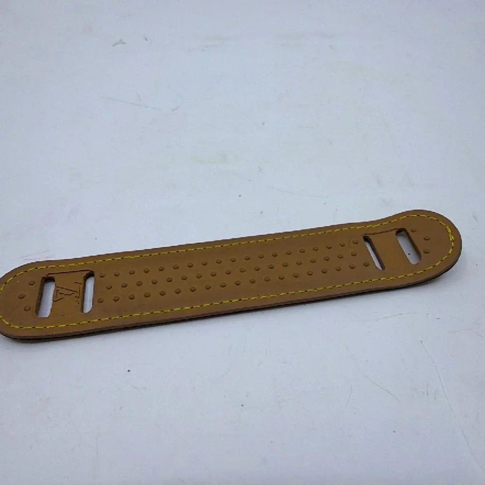 Louis Vuitton Shoulder Pad Beige Vachetta Leather - Picture 3 of 6